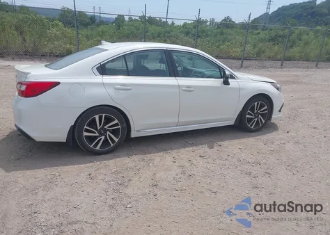 2019 Subaru Legacy 2.5I Sport из США, поврежденный, VIN 4S3BNAR66K3002540